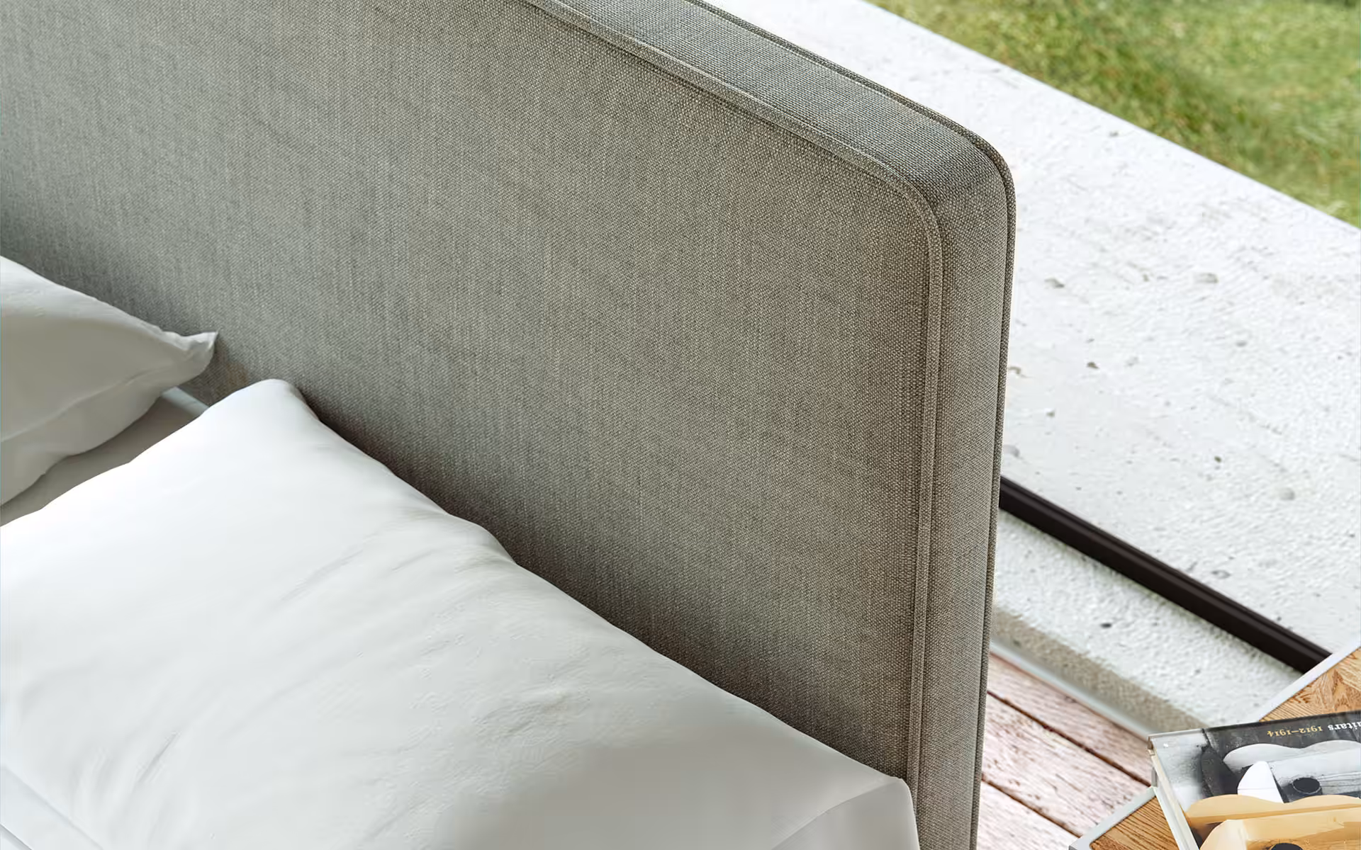 Hermes Bed - Hermes Bed