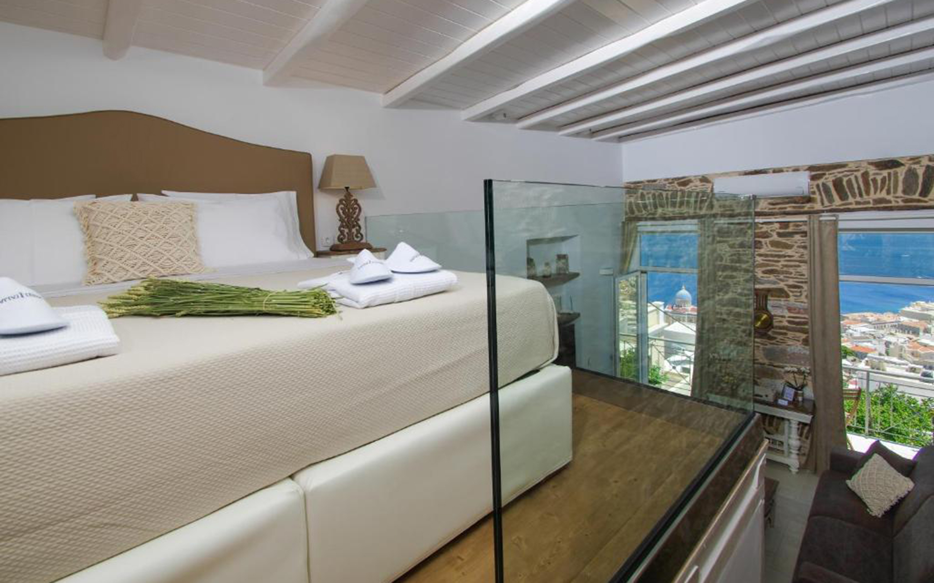 Top Suites Syros